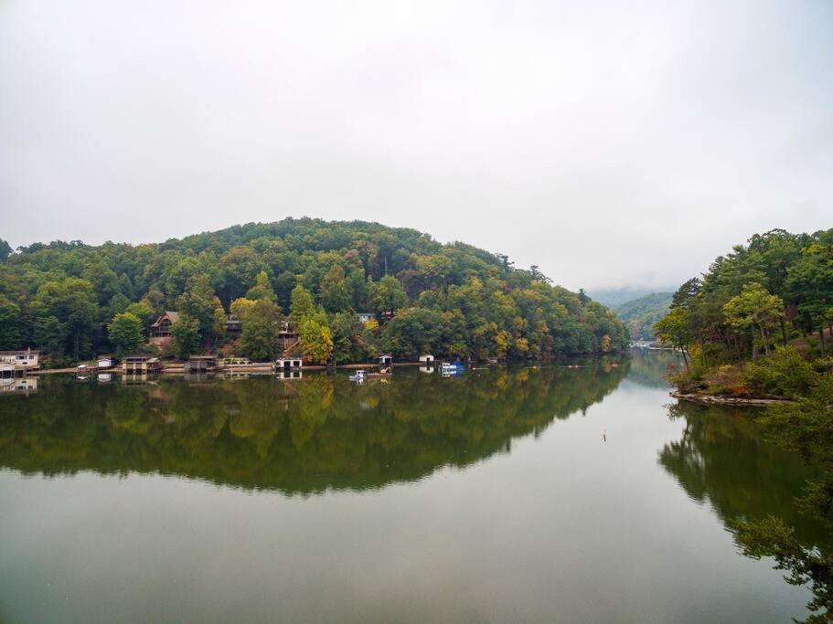 The Cove Retreat- Hot Tub/Screened Porch/Game Room Lake Lure Exteriör bild