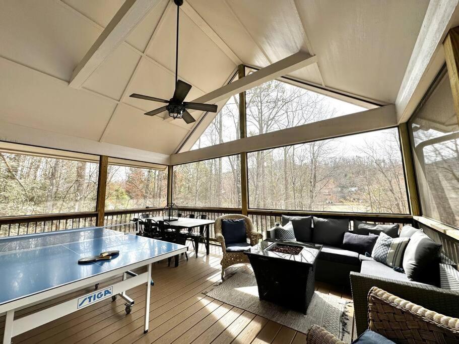 The Cove Retreat- Hot Tub/Screened Porch/Game Room Lake Lure Exteriör bild