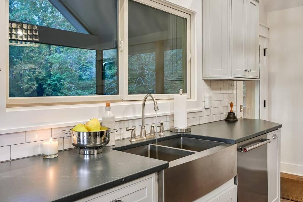 The Cove Retreat- Hot Tub/Screened Porch/Game Room Lake Lure Exteriör bild