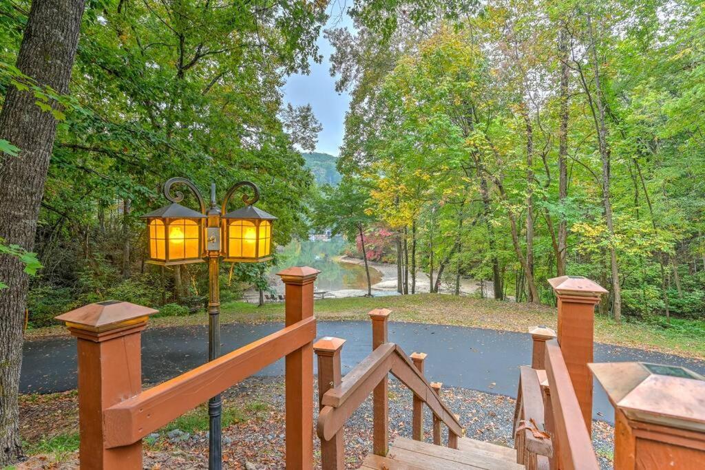 The Cove Retreat- Hot Tub/Screened Porch/Game Room Lake Lure Exteriör bild