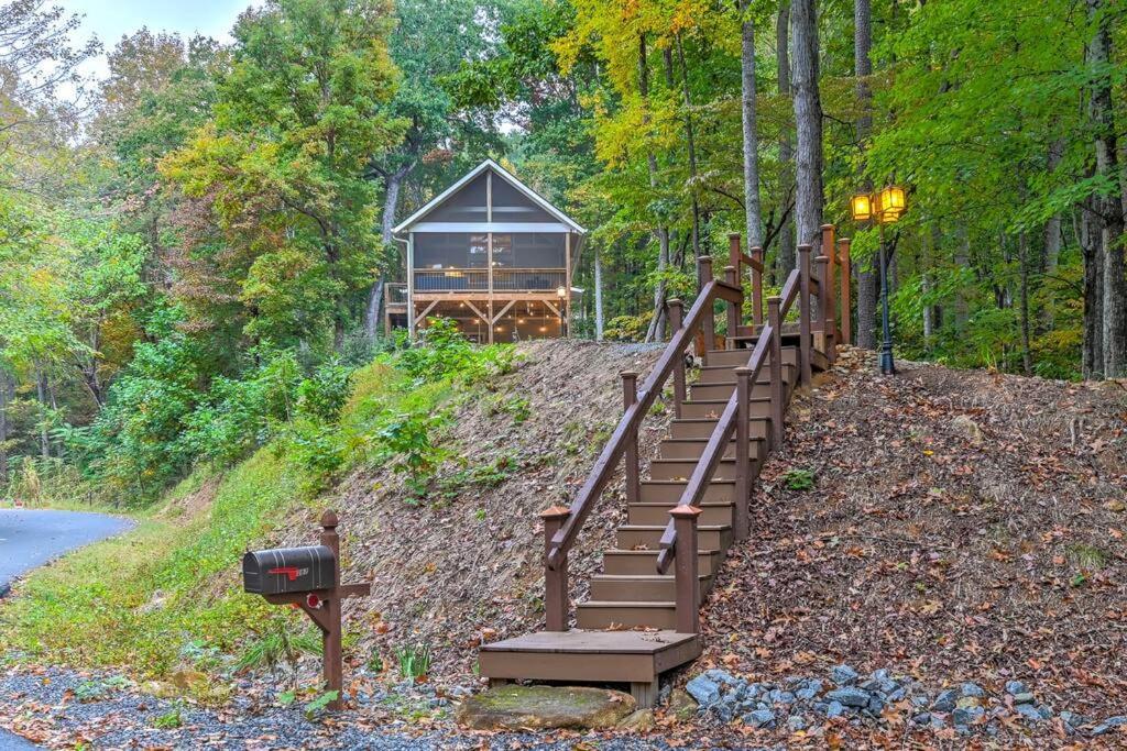 The Cove Retreat- Hot Tub/Screened Porch/Game Room Lake Lure Exteriör bild